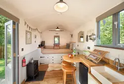 Кухня в вагончике фото