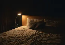 Фото спальни ночью гача