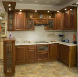 Фото угловых кухонь из массива