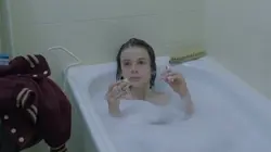 Фото девочек 14 в ванной