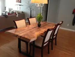 Деревянный стол в гостиную фото