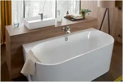 Пристенная ванна в интерьере