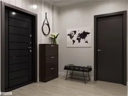 Серо коричневые двери в интерьере квартиры
