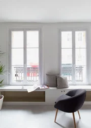 Фото пластиковых окон в квартире с подоконником