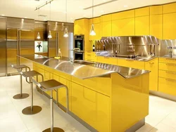 Бежево золотая кухня фото