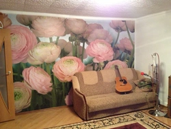 Розы в интерьере гостиной фото