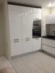 Кухня белая с пеналом фото