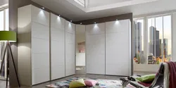 Шкафы до потолка в гостиной фото