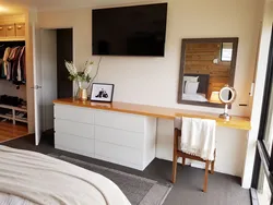 How to put a chest of drawers in the bedroom photo