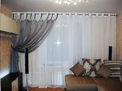 Тюль с одной шторой в гостиной фото