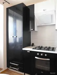 Кухня с газовым котлом и холодильником фото