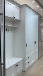Шкаф в прихожую белый глянец с зеркалом фото