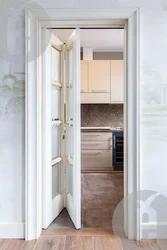 Дверь гармошка на кухню фото