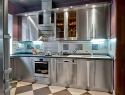 Кухня бело алюминиевый фото