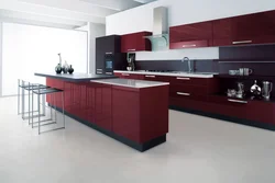 Интерьер кухни бордового цвета фото