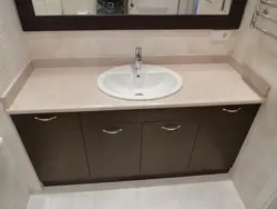 Встроенная столешница в ванной фото