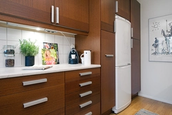 Картинки холодильник на кухне фото