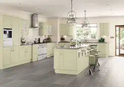 Color combination in the kitchen interior ivory