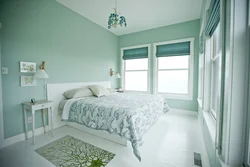 Мятно серый интерьер спальни