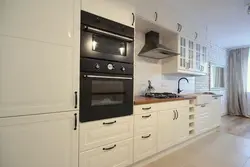 Дизайн кухни с белой техникой