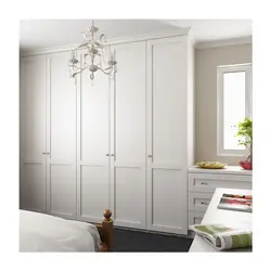 Photo bedroom wardrobe with doors