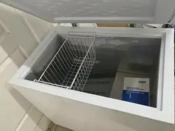 Морозильный ларь в интерьере кухни