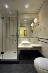 Совмещенный санузел с ванной и душевой кабиной фото