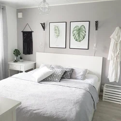 Small bright bedroom photo