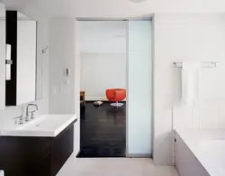 Межкомнатные двери в ванную и туалет фото