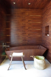 Отделка ванной деревянными панелями фото