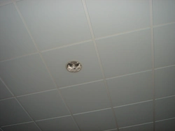 Кассетный потолок в ванну фото