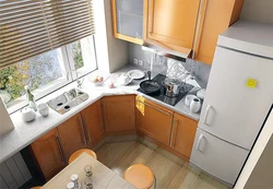 Угловые гарнитуры для маленькой кухни фото с холодильником