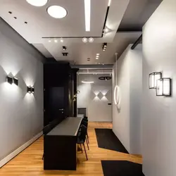 Освещение в коридоре в квартире натяжной потолок с фото