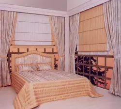 Римские шторы в спальне фото в интерьерах