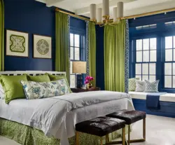 С каким цветом сочетается голубой в интерьере спальни