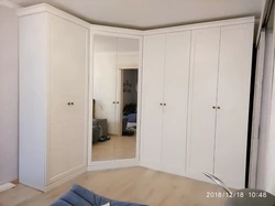 Шкаф прихожая распашные двери зеркала фото