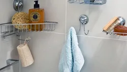 Куда повесить мочалку в ванной фото