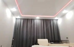 Потолки со световыми линиями фото гостиные