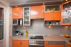 Оранжево серая кухня интерьер