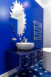 Фото сине белой ванной