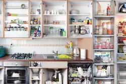 Organizing storage in the kitchen photo