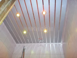 Какие Потолки Лучше В Ванну В Туалет Фото