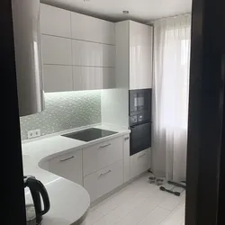 Кухня в 6 кв м дизайн с холодильником хрущевке фото