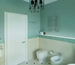 Дизайн ванны с крашенной плиткой