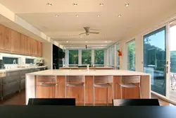 Низкий потолок в кухне дизайн фото