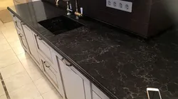 Кухня черный мрамор фото