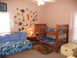 Интерьер спальни в детском доме