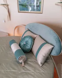 Подушка для спальни фото