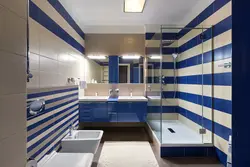 Дизайн ванны с синим полом