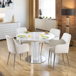 Стол и стулья для кухни современный дизайн фото в интерьере